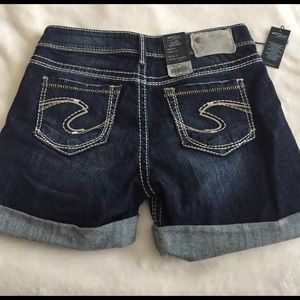 Silver Suki Short- size 26. New With Tags