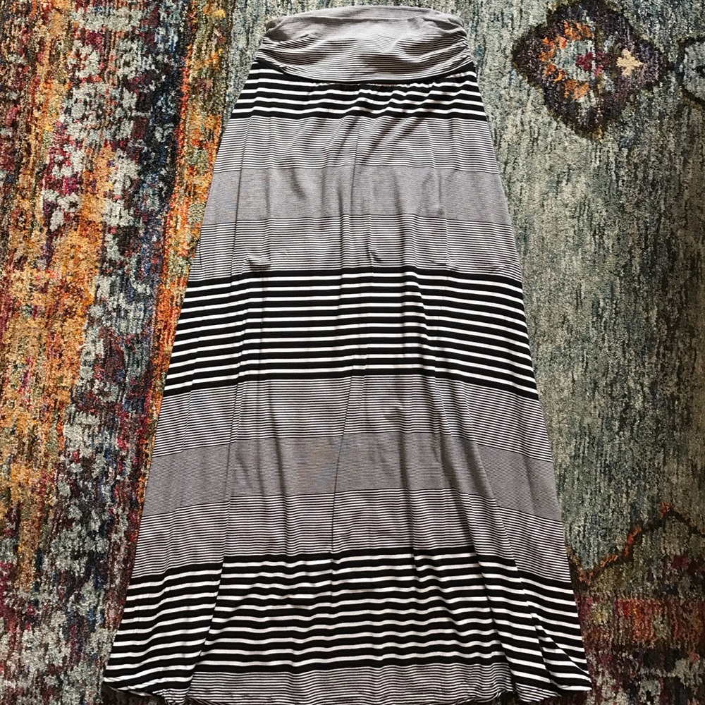 NWOT Striped Maxi Skirt
