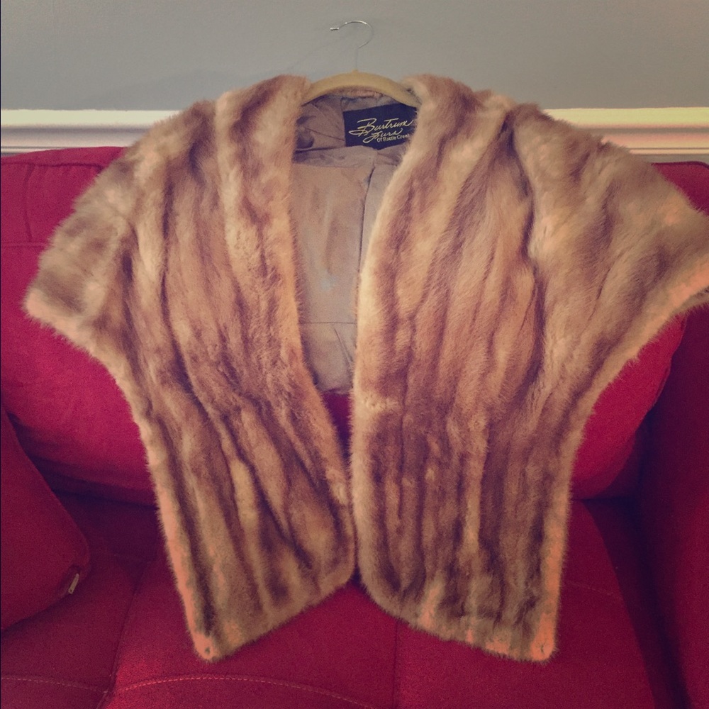 Mink small shoulder fur