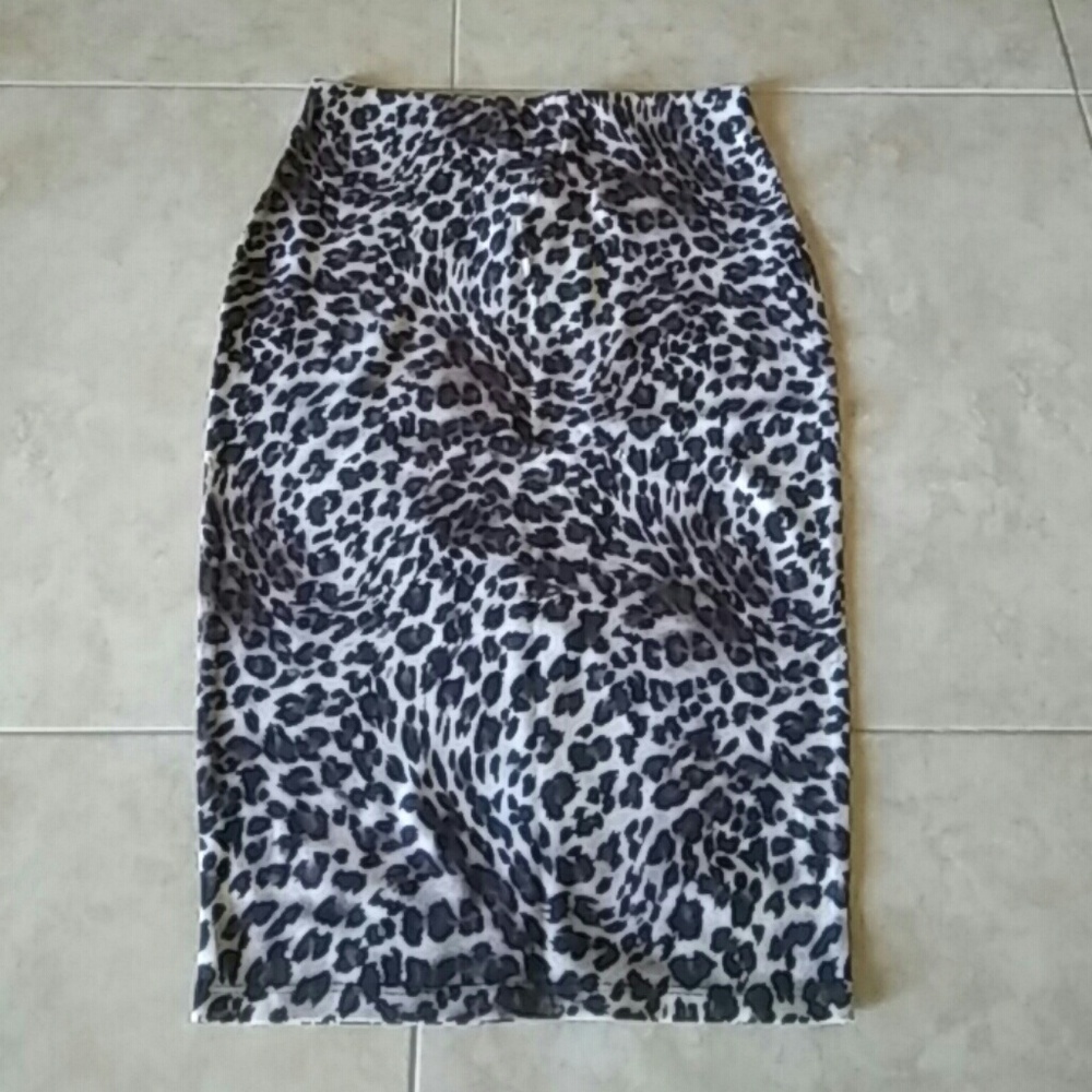Cheetah pencil skirt size XS