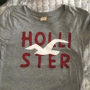 Hollister tshirt