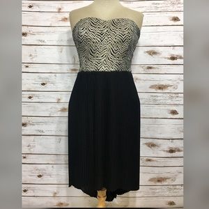 🖤NWT! Urban Outfitters Black Gold Strapless Dress