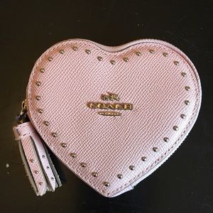 ***FINAL REDUCTION***. MINT!!  COACH COIN CASE