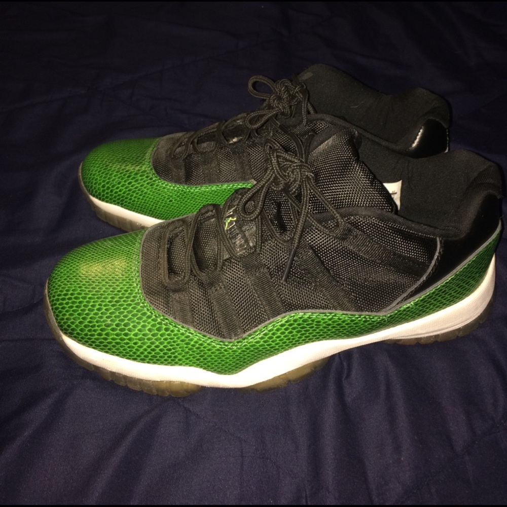 Jordan 11 snakeskin