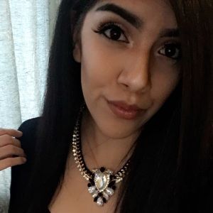 Meet your Posher, Arely