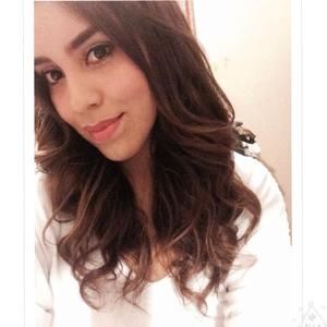 Meet your Posher, Adriana