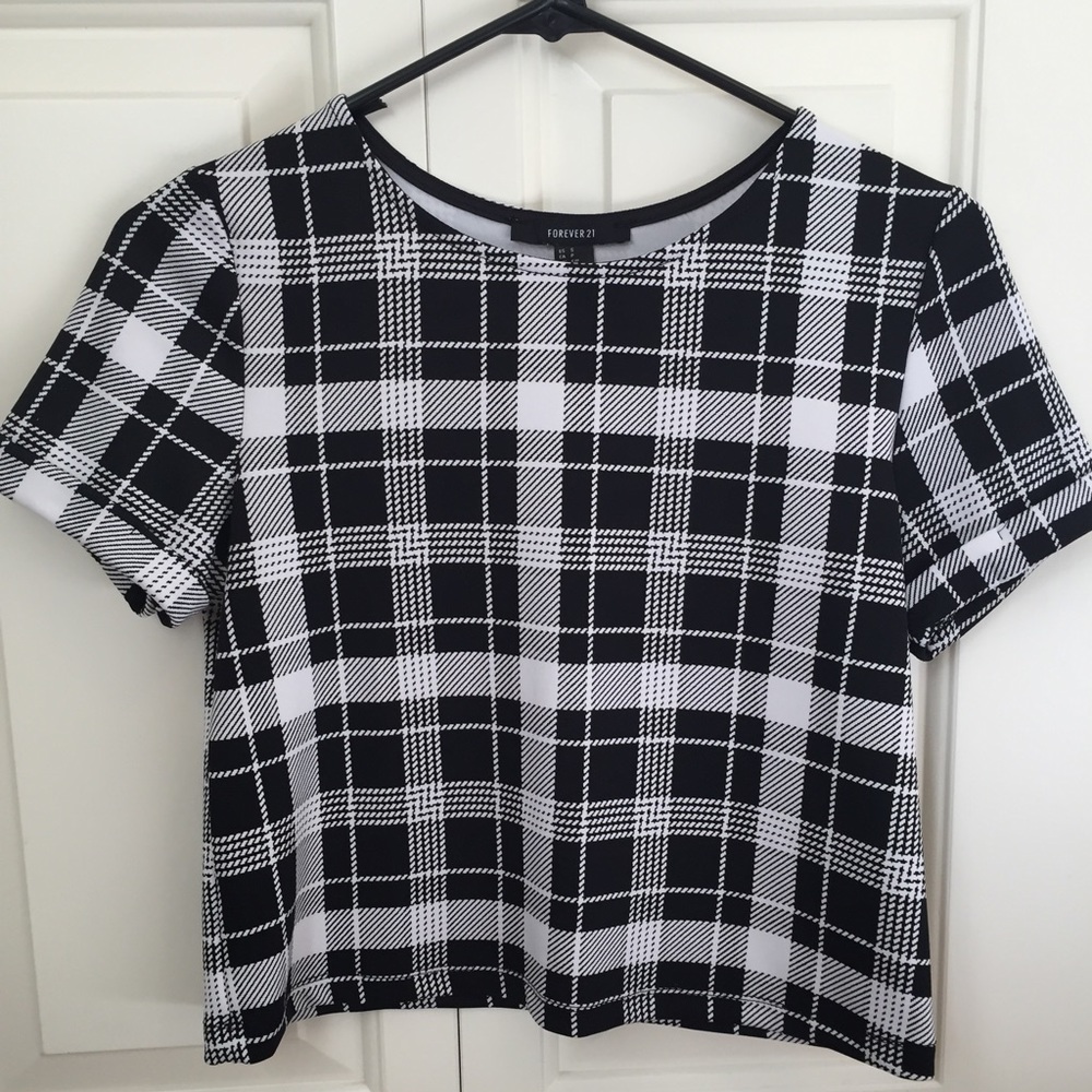 B&W top