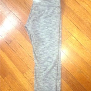Lulu lemon Capri workout crops