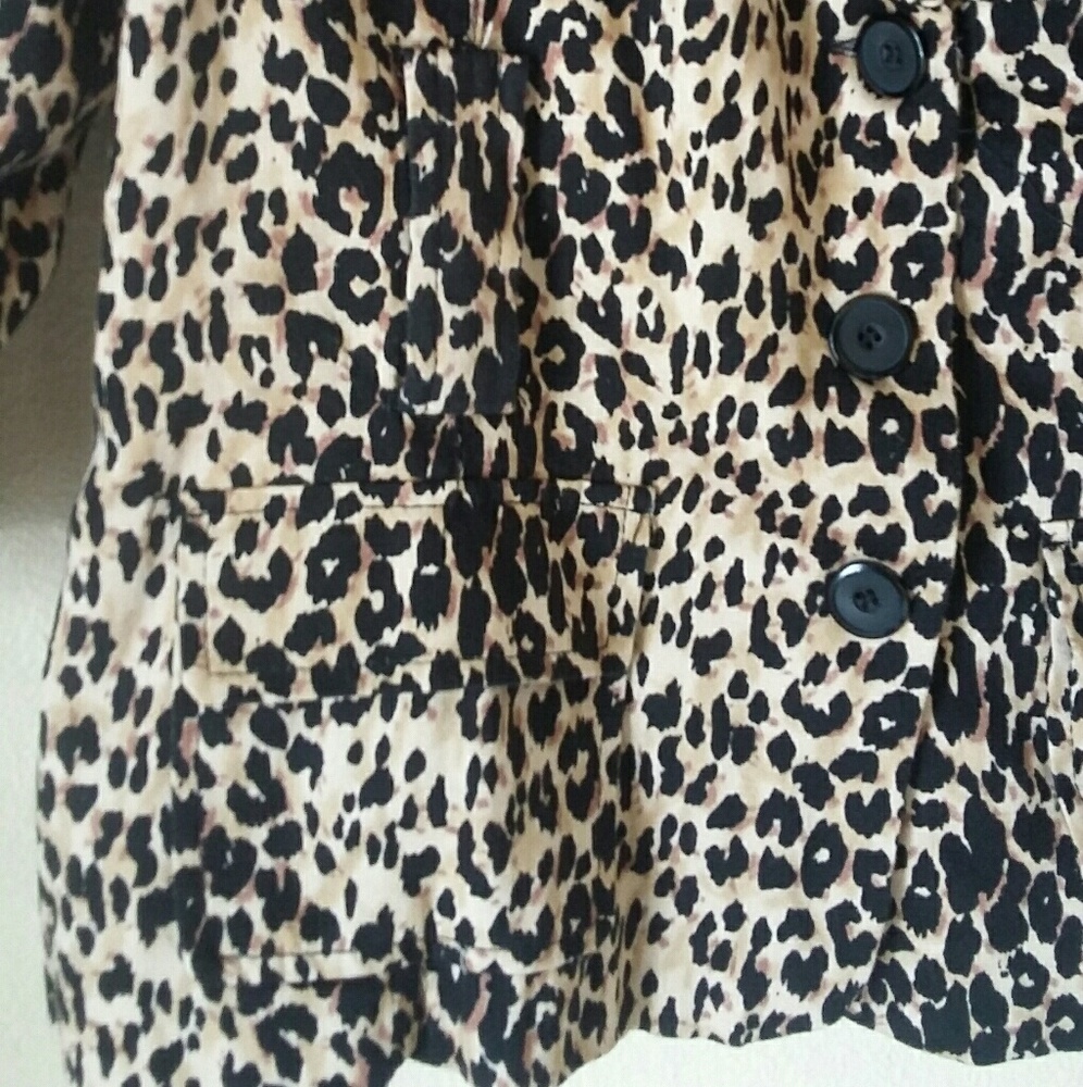 Cheetah printed jacket - Picture 3 of 4