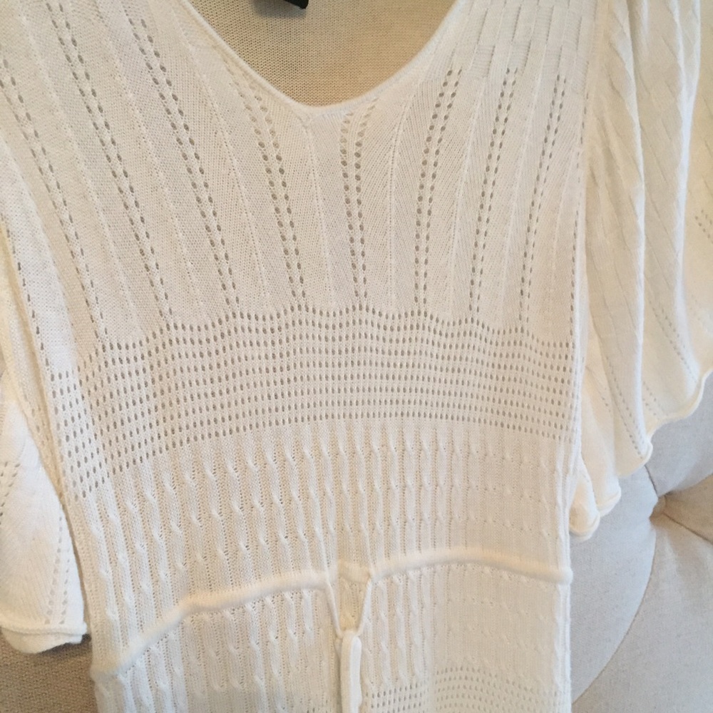 Cream crochet knit top small - Picture 3 of 5