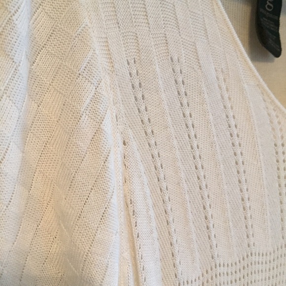 Cream crochet knit top small - Picture 4 of 5