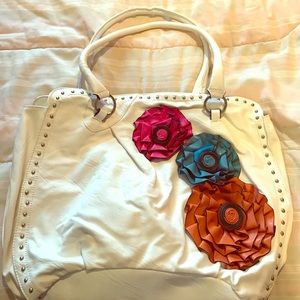 White Purse with flowers
