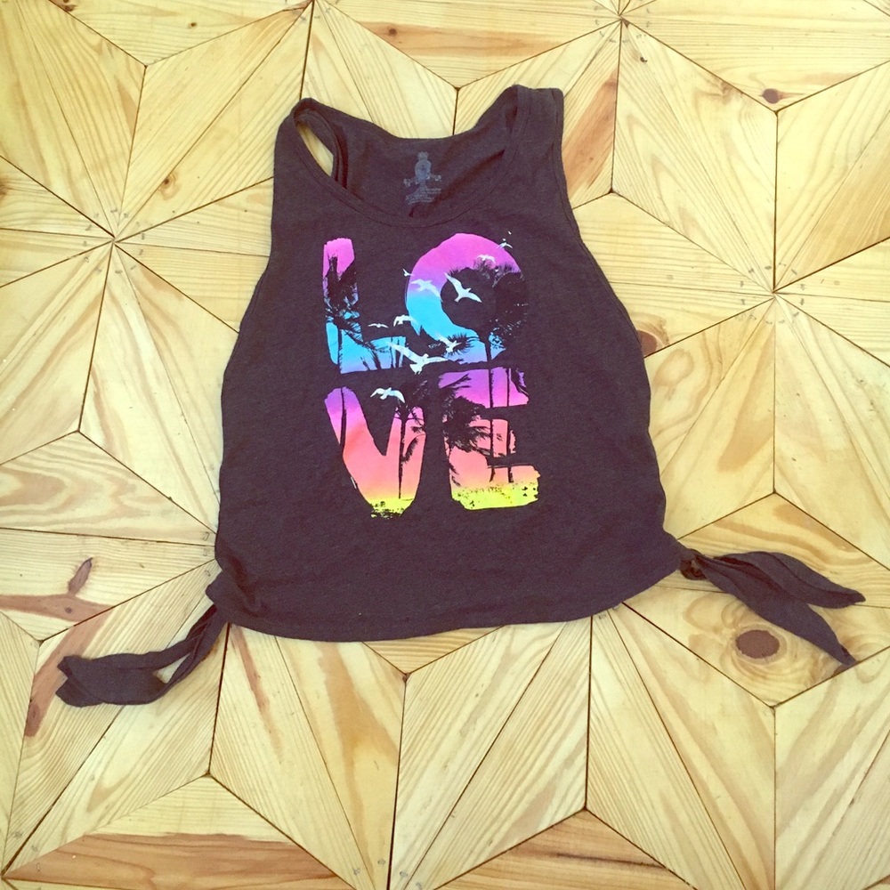 💥FLASH SALE💥Love tank top