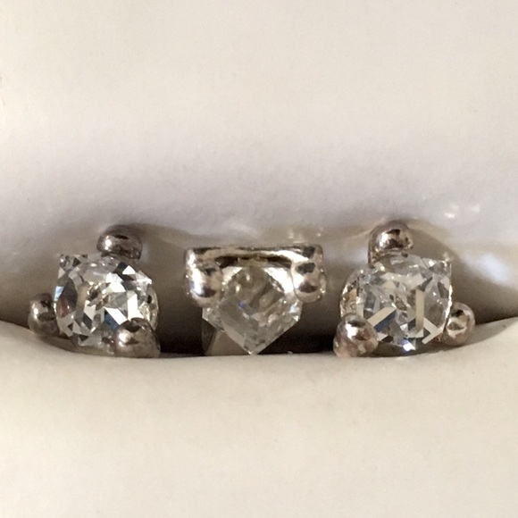 EARRINGS WITH MATCHING PENDANT - Picture 3 of 6