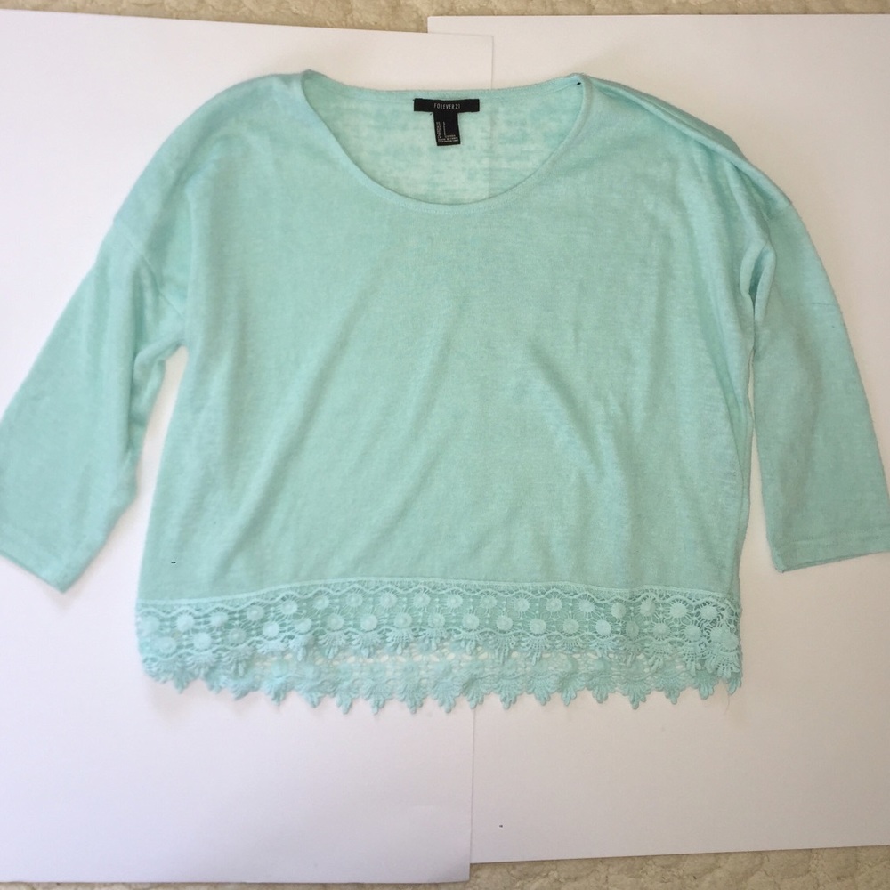 Lightweight sweater