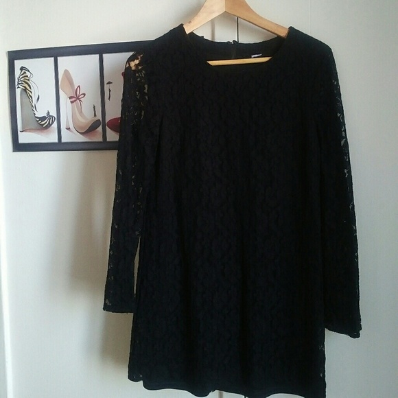 H&M Dresses & Skirts - Lace mini dress