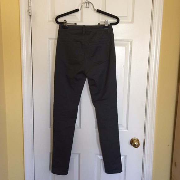 DESIGN LAB Gray Jeans - Picture 2 of 3