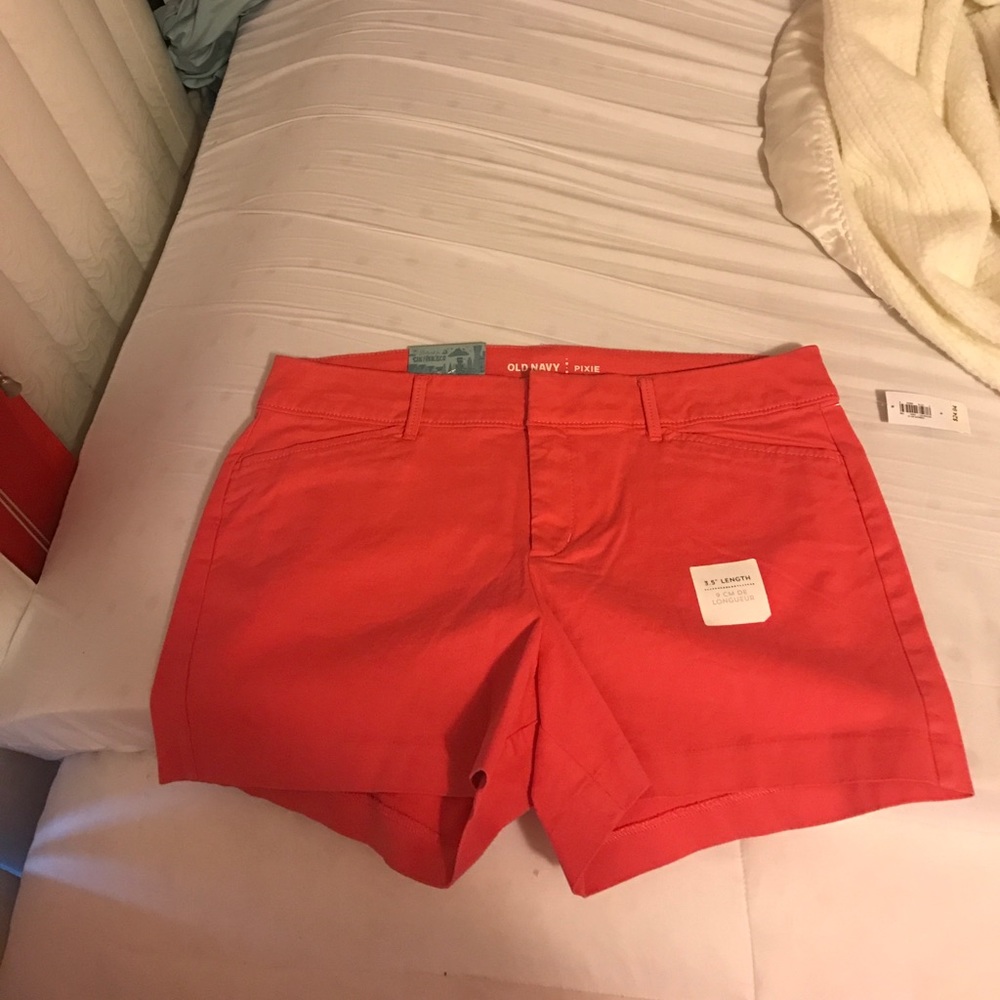 Old Navy pink shorts