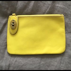 Leather Fossil clutch // yellow // small