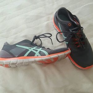 Training shoes