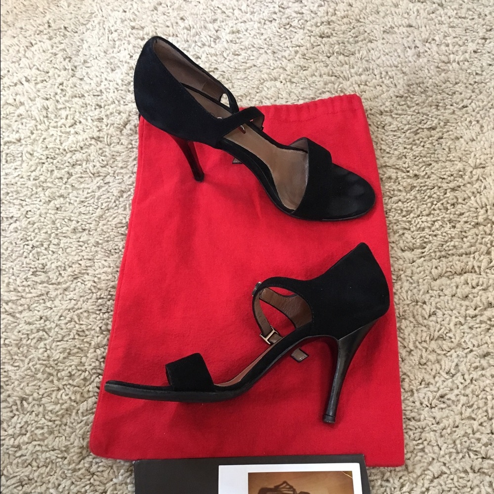 Gucci 6.5 black suede sandal