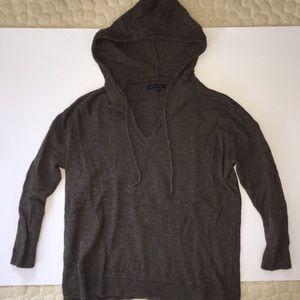 Dark patterned grey sweater with hood