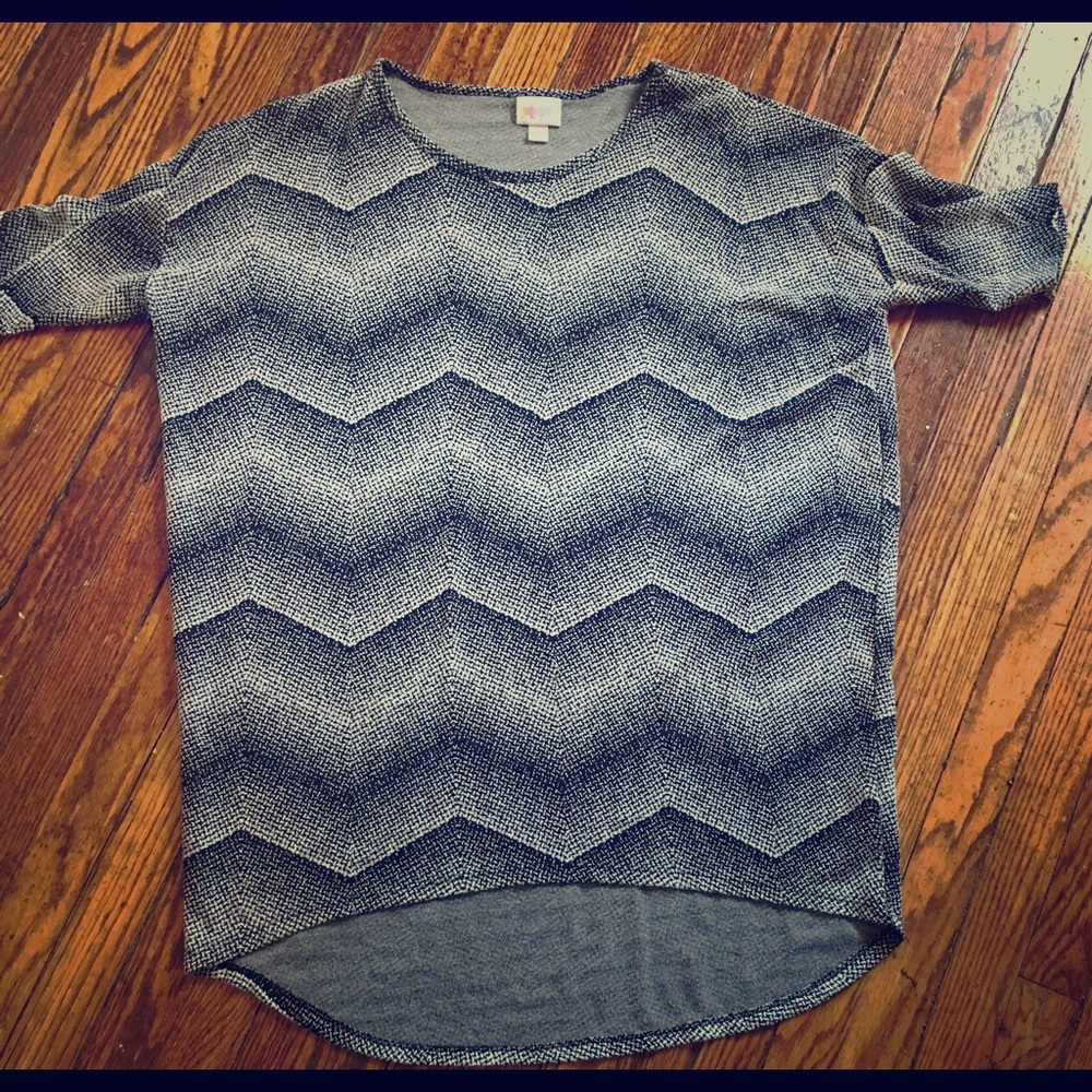 Black and white XS LuLaRoe Irma