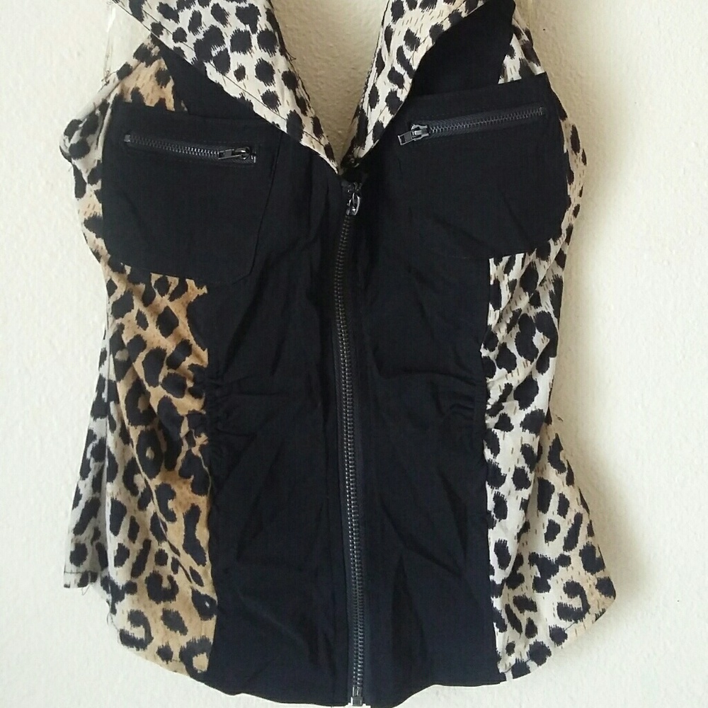 Halter Top - Picture 2 of 3