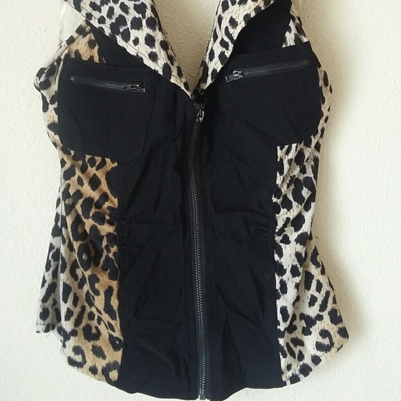 Halter Top - Picture 2 of 3