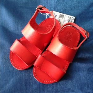 ⭐️NWT Zara Baby strappy red leather sandal