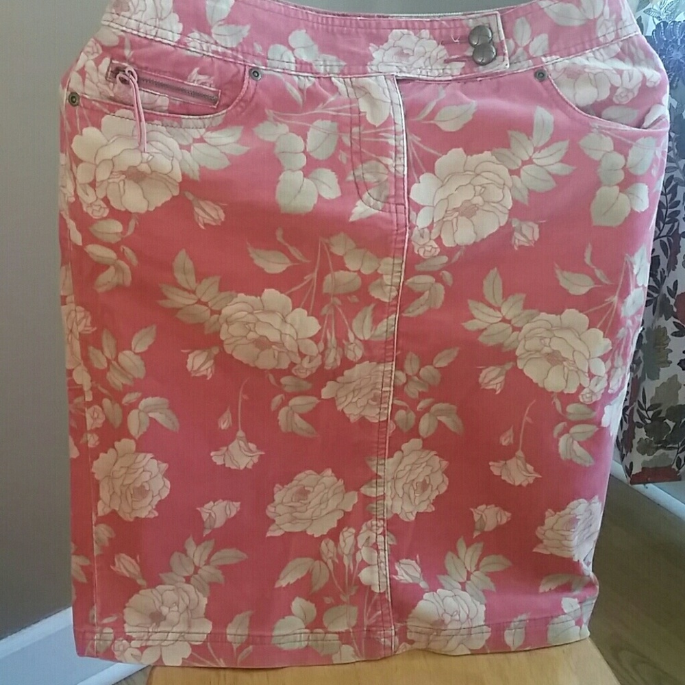 Liz Claiborne Floral Skirt