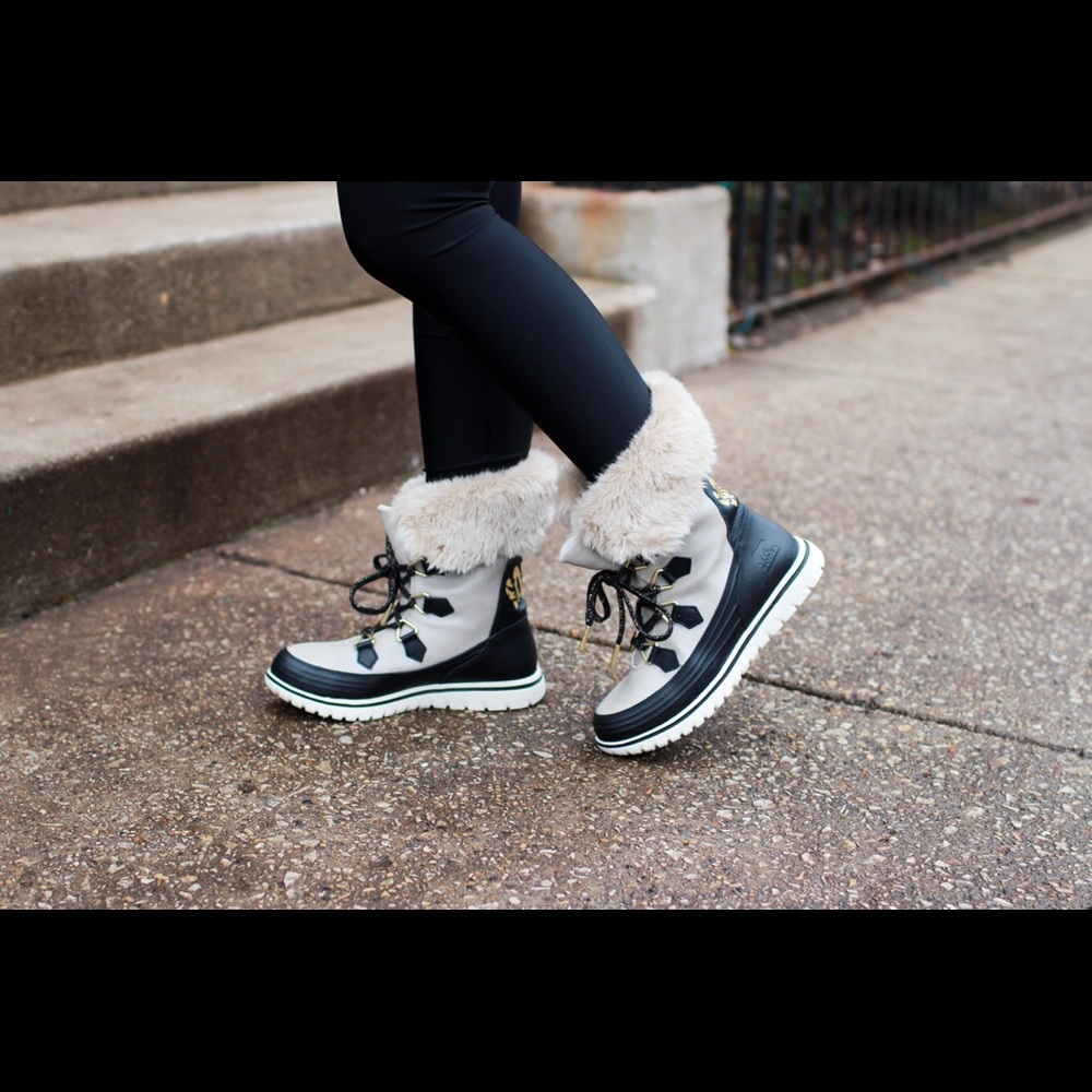Sorel SNOWDANCE LACE BOOT, limited edition US10