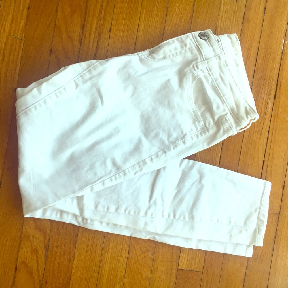 White skinny denim