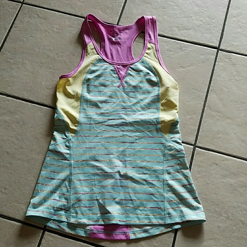 Tek Gear dri-fit tank top