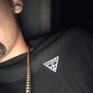 Meet your Posher, Javier