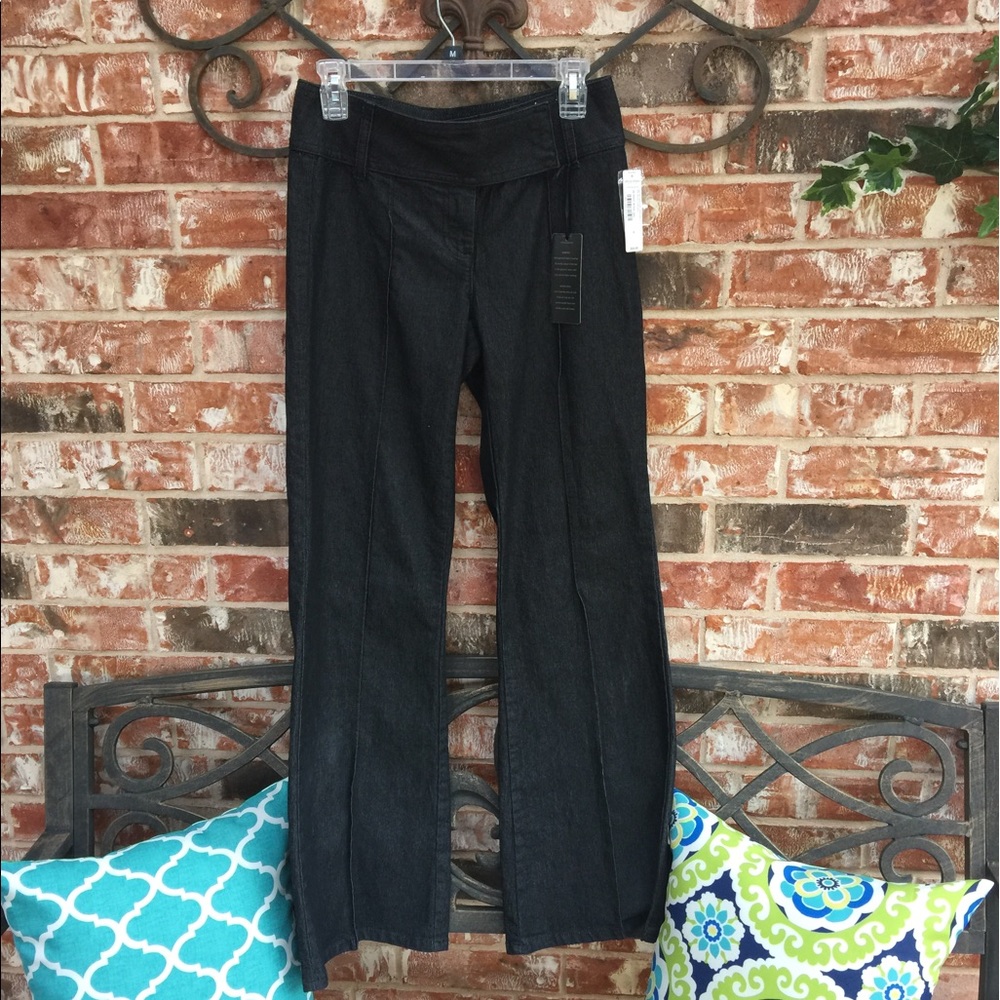Dark denim jeans (trouser pants)