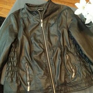 Womens size 1X black jacket