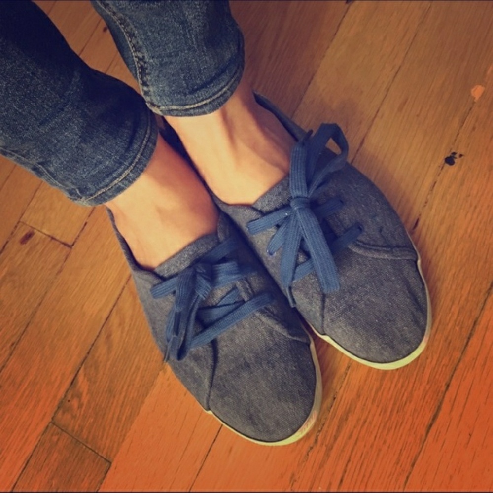 Nautica blue jean sneakers