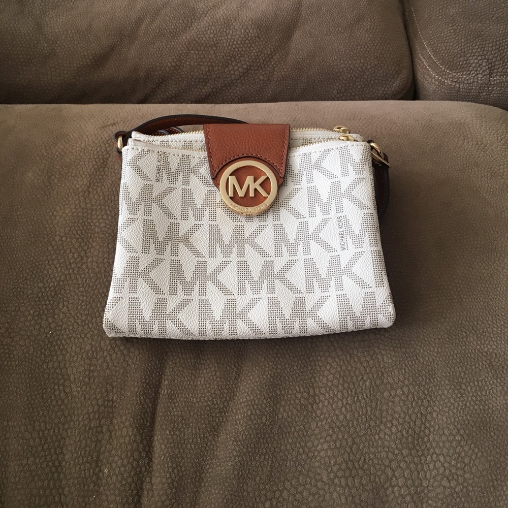 Michael Kors Crossbody Vanilla