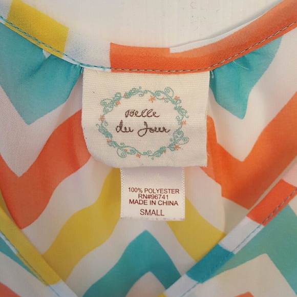 Sheer Colorful 3/4 Length Sleeves Top - Picture 3 of 3