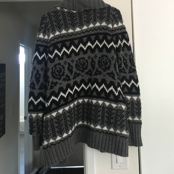 Sweater - Picture 2 of 2
