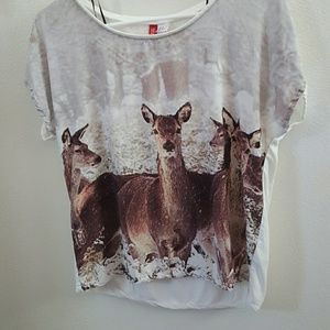 H&M cute deer graphic tee