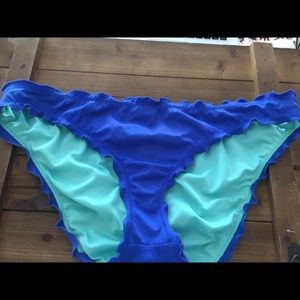 Ruffle butterfly bottoms