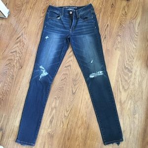 Skinny distressed American Eagle Jeans NWOT