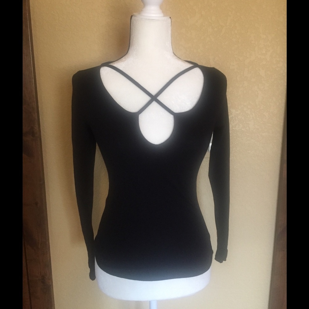 Basic sexy black shirt