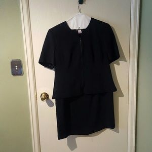 2 piece back business suit with skirt