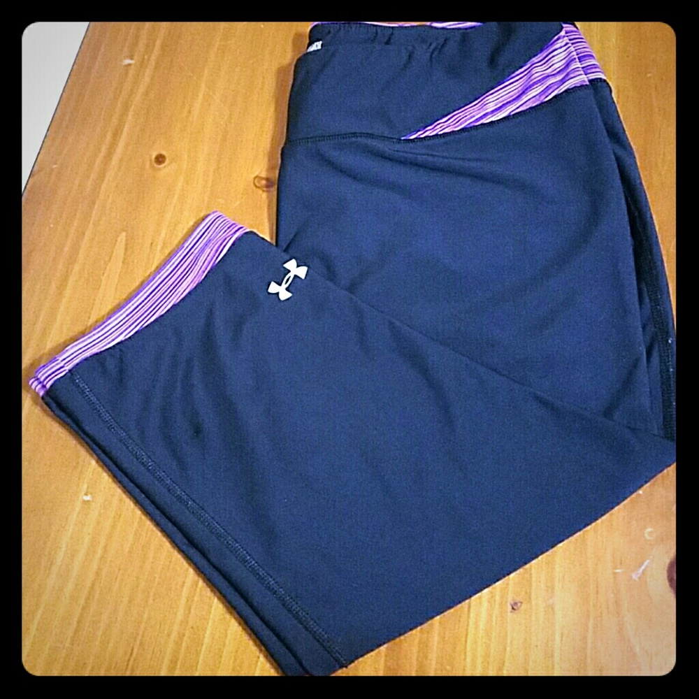 Under Armor Cropped Leggings