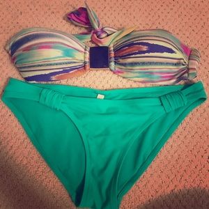 Cute Strapless Bikini ( Vix Top )