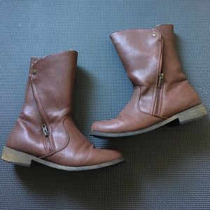 🎉HP🎉Vintage style brown boots w/ faux fur lining