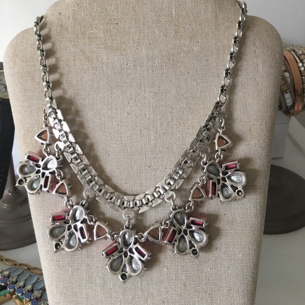 Callie Necklace - Picture 2 of 3
